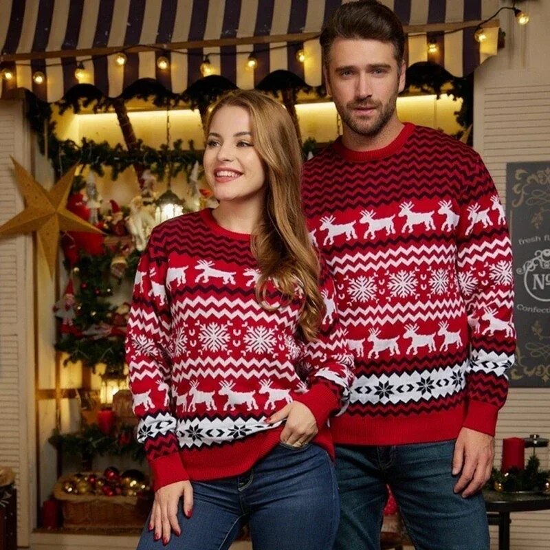 Weihnachtspullover für die ganze Familie
